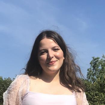Barnvakter i Handen: Yosra