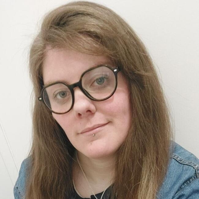 Babysitter in Dourdan: Gwenaelle