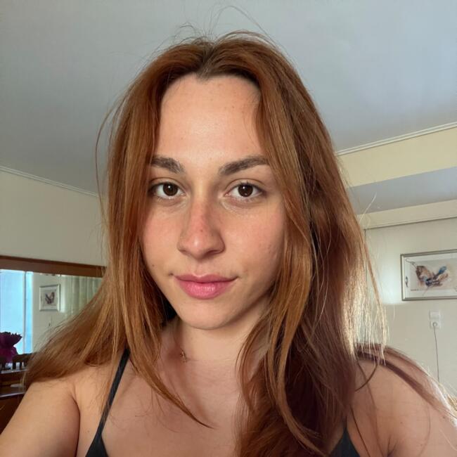 Nanny in Kamatero: Φωτεινή