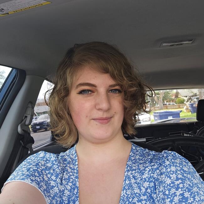 Babysitter in Spokane: Isabella