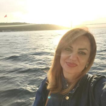 Babysitter in Drama: Chrisa