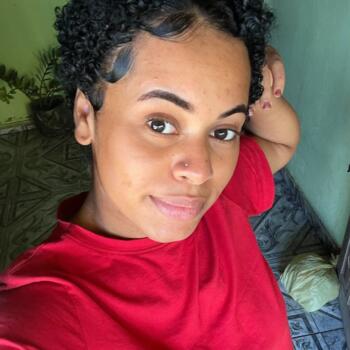 Babysitter in Governador Mangabeira: Kauane