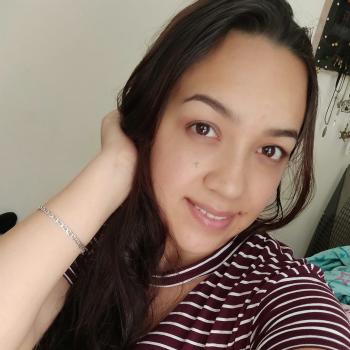 Niñera Bello: Kelly