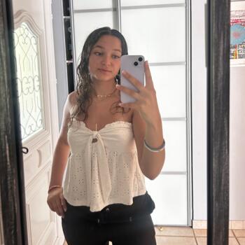 Babysitter in Périgueux: Candice