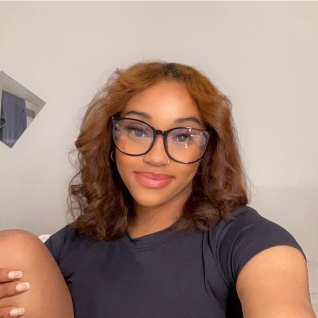 Babysitter in London: Esteli Celine