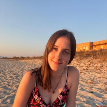 Babysitter in Aylesbury: Molly