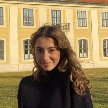 Babysitter in Barcelona: Keila