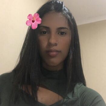 Babá em Alagoinhas: Júlia