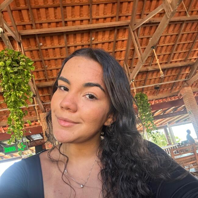 Babysitter in Natal: Thamires