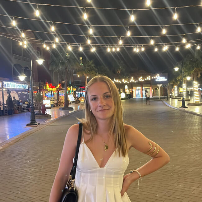 Babysitter in Plouigneau: Suzie