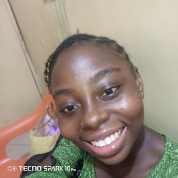 Babysitter in Bedford: Adetoke