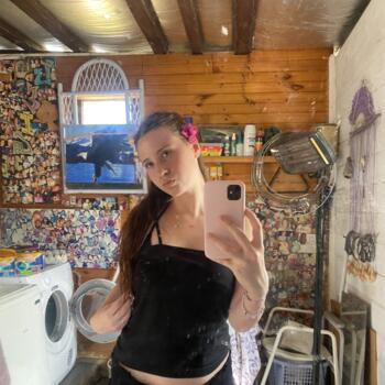 Babysitter in Newcastle: Bella