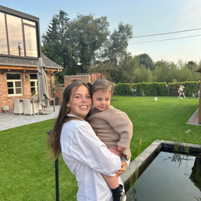 Babysitter in Moerbeke: Xiana