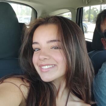 Babysitter στην περιοχή Quinta Do Conde: Daniela