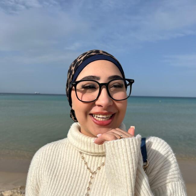 Babysitter in Courtepin: Batoul