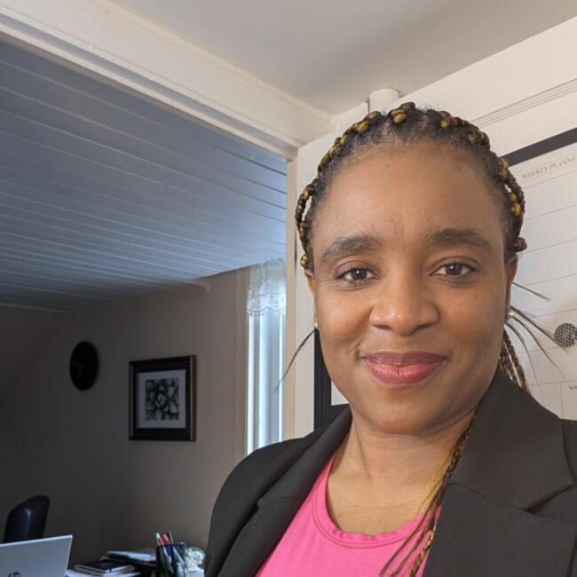 Baby-sitter in Québec: Stephanie Flore