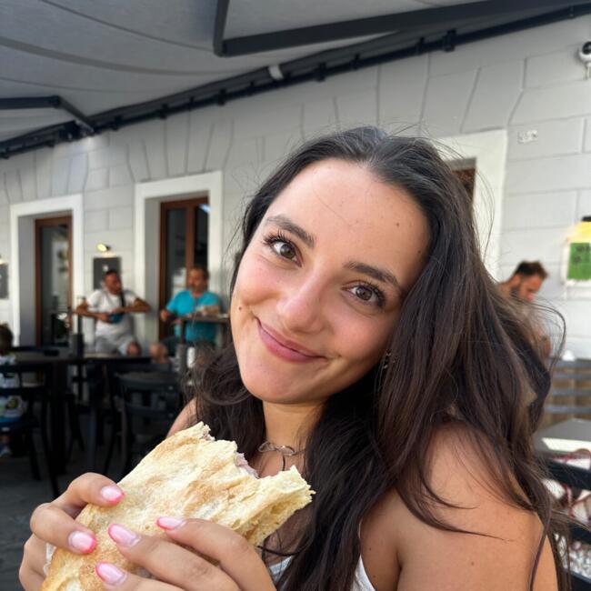 Babysitter in Perugia: Elena