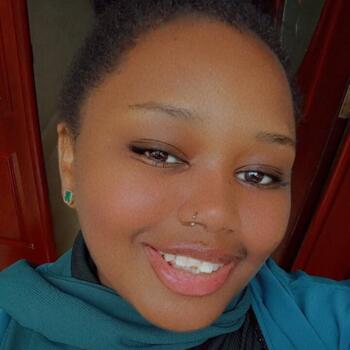 جليسة أطفال في الدوحة: Aidah