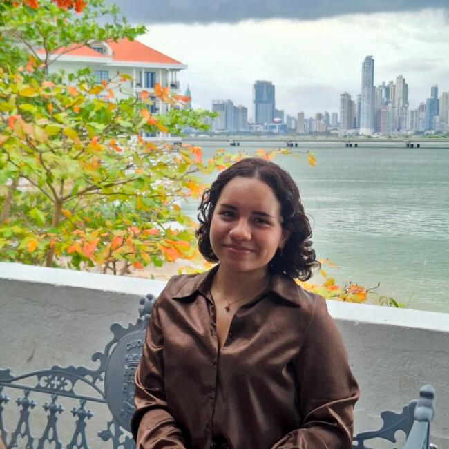 Babysitter in Panama City: Ruth Caez