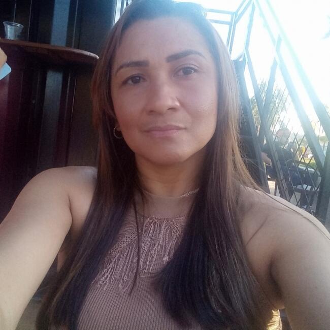 Babysitter in Brasília: Olivalda Ribeiro viana