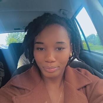 Babysitter in Longueuil: Loveda