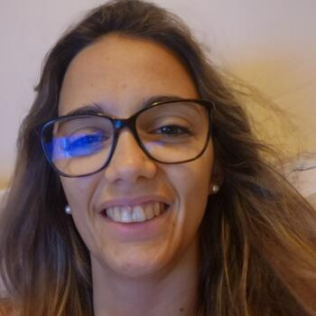 Babysitter Lisbon: Carina