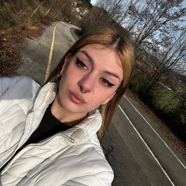 Babysitter in Montesquiu: Nayane