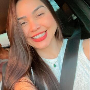 Babysitter Maringá: Michelle