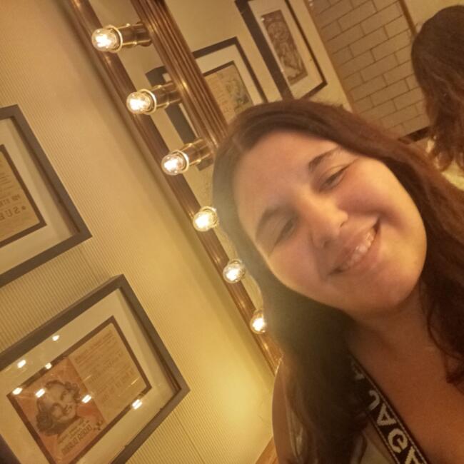 Nanny in Torrent: Ana