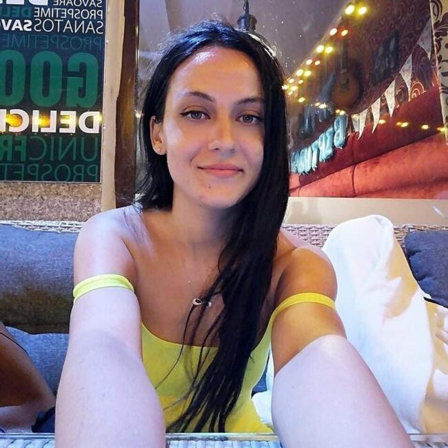 Babysitter in Iași: Florina