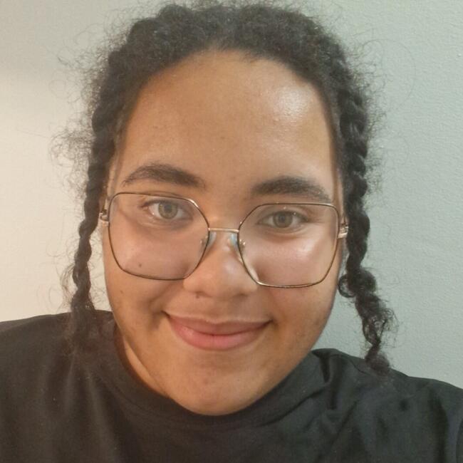Babysitter in Villeurbanne: Angèle