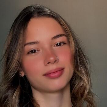 Babysitter Campo Grande: Clara