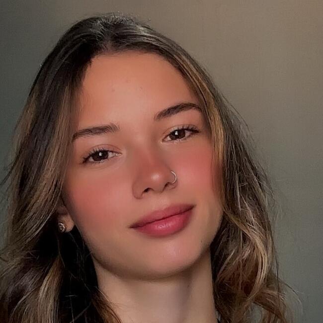 Babysitter in Campo Grande: Clara