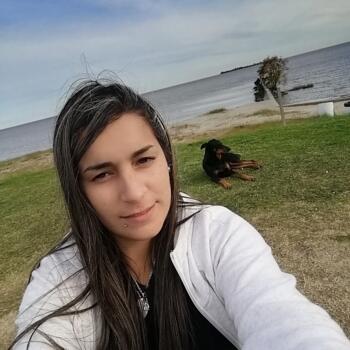 Niñera en Montevideo: Evelyn