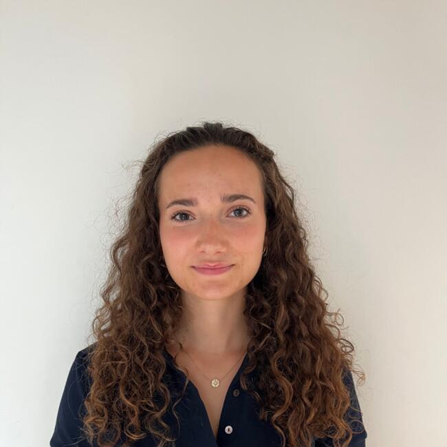 Babysitter in London: Camille