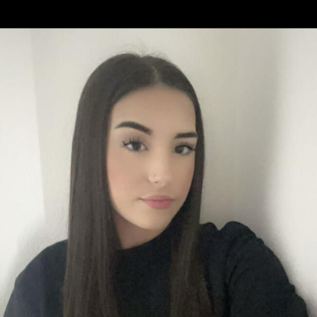 Babysitter in Eclagnens: Emma