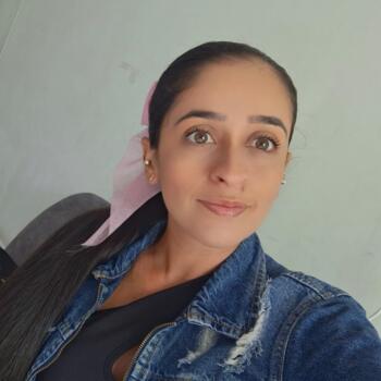 Δουλειά για babysitter στην περιοχή Cali: δουλειά φύλαξης παιδιών Isabel