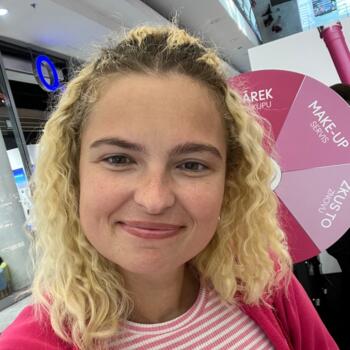 Antalya bölgesinde bebek bakıcısı: Pavlina