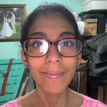 Δουλειά για babysitter στην περιοχή Ναουκάλπαν: δουλειά φύλαξης παιδιών Pamela