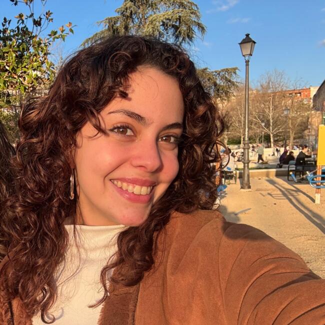 Babysitter in Madrid: Luisa