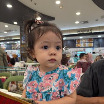 Babysitting job in Durian Tunggal: babysitting job Nur Liyana