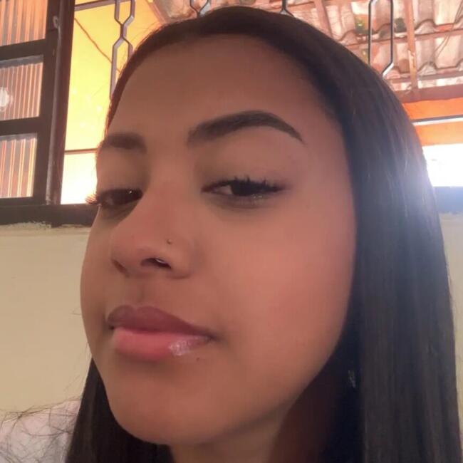 Babá em Ribeirão das Neves: Camili