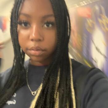 Baby-sitter in Courbevoie: Shanice