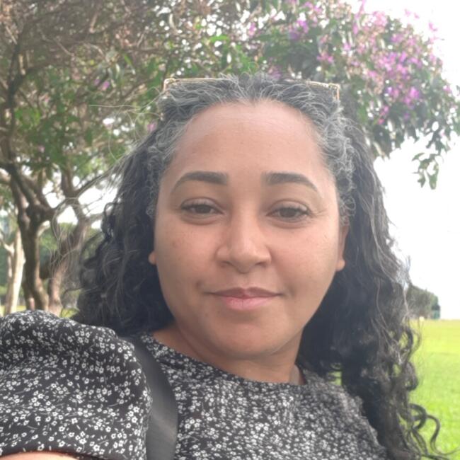 Babysitter in Brasília: Naiara