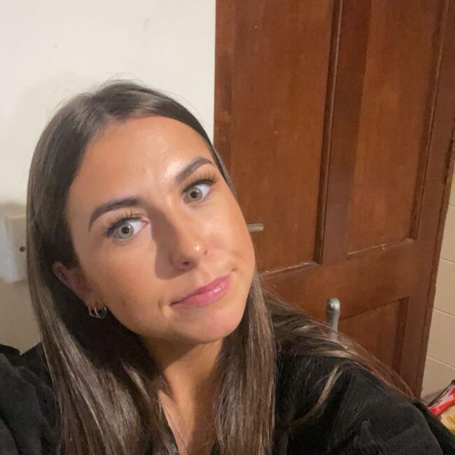 Babysitter in Cavan: Laura Galligan