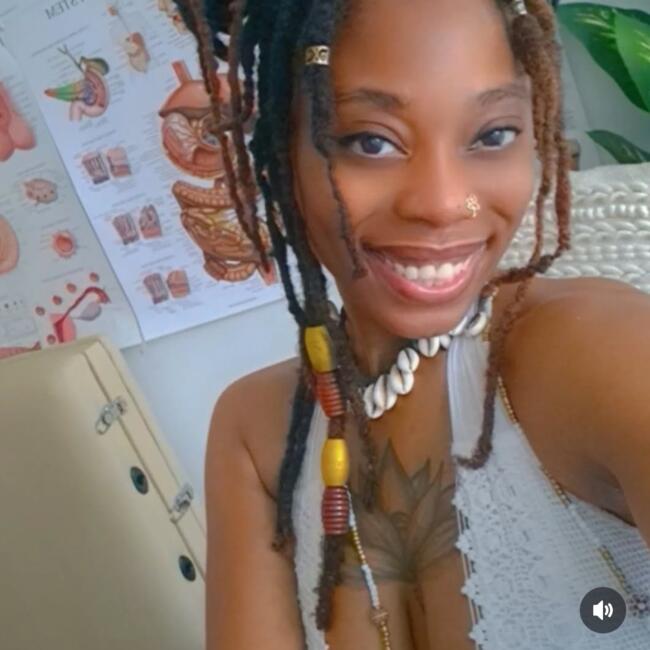 Babysitter in Chicago: Niakea