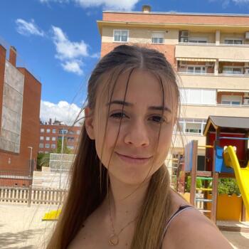 Babysitter in Valdemoro: Laura