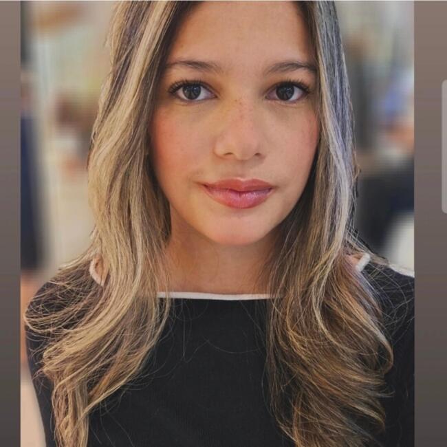 Babysitter in Rio Branco: Débora