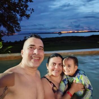 Babysitting job in Ibagué: babysitting job William Romero
