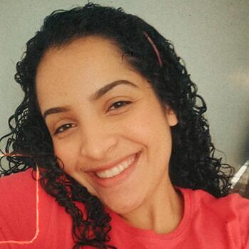 Babá em Londrina: Giovanna